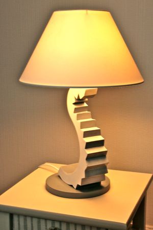 Tuto lampe de chevet en carton
